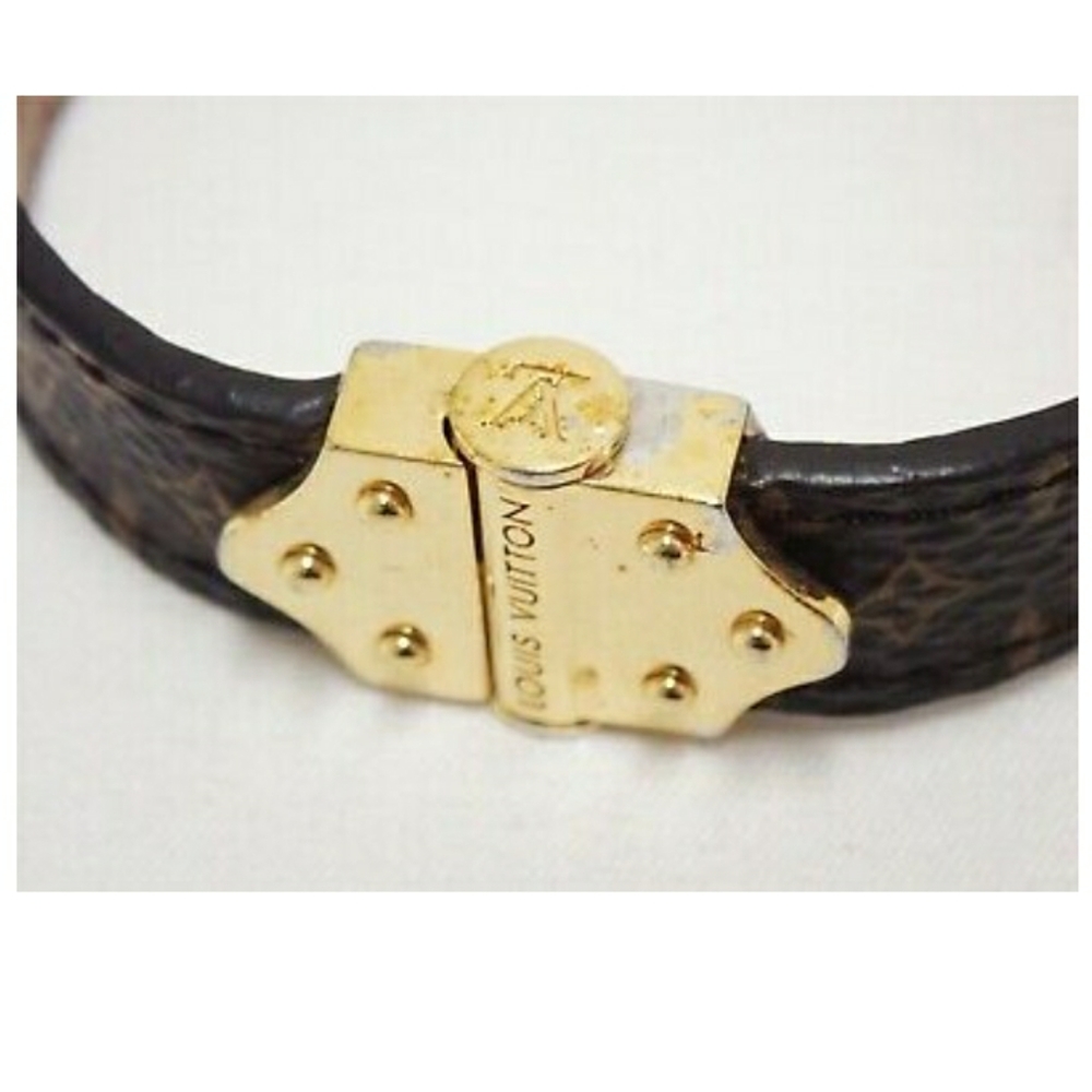 - RARE! Louis Vuttion Vachette Leather Bracelet Cuff in Louis V box - Picture 2 of 13